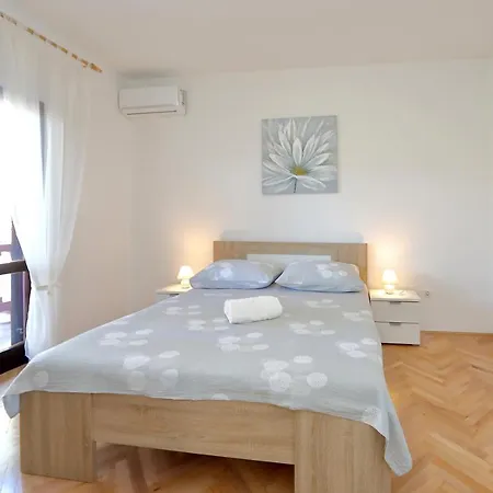 Apartments With Parking Space Bibinje, Zadar - 5800