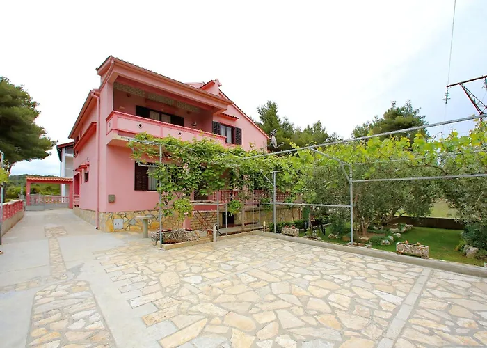 Apartman Apartments With Parking Space Bibinje, Zadar - 5800 *